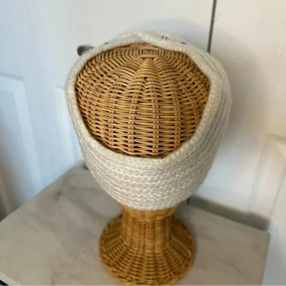 Old Navy Ivory Studded Rhinestone Knit Headband - Picture 4 of 7